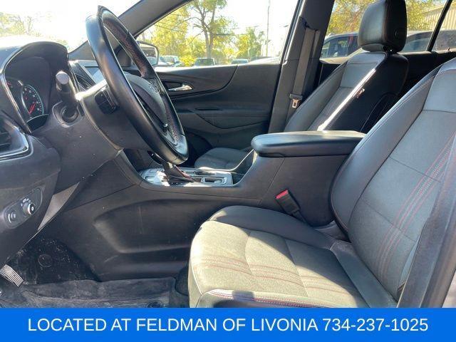 Photo of 2023 Sterling Gray Metallic Chevrolet Equinox