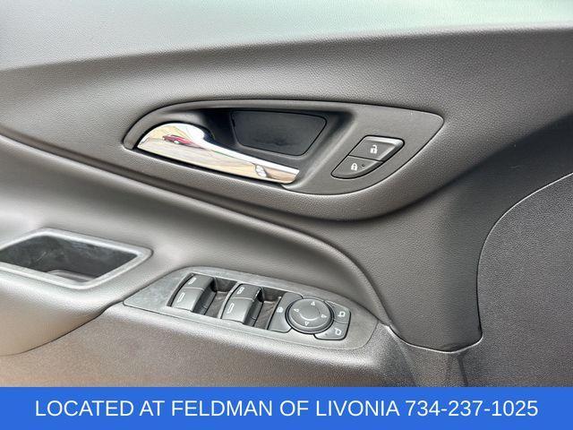 Photo of 2022 Gray Chevrolet Equinox