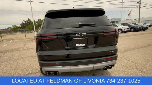 Photo of 2024 Mosaic Black Metallic Chevrolet Traverse