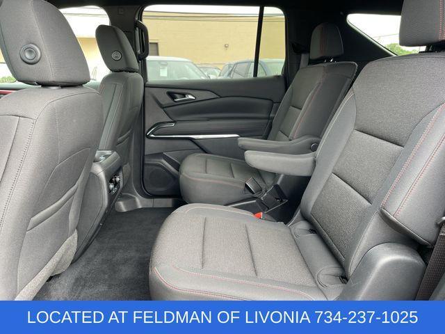 Photo of 2024 Mosaic Black Metallic Chevrolet Traverse