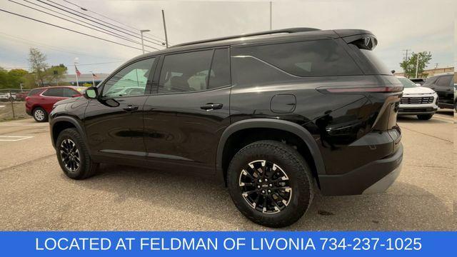 Photo of 2024 Mosaic Black Metallic Chevrolet Traverse