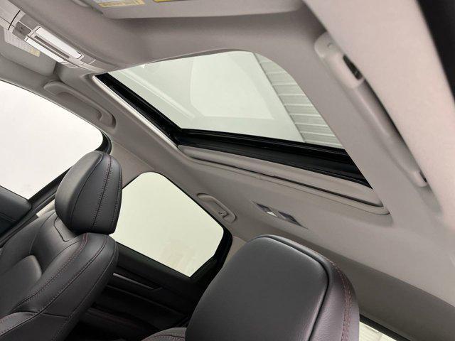 Photo of 2025 Rhodium White Metallic Mazda CX-5
