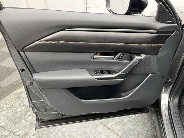 Photo of 2025 Gray Mazda CX-50 Hybrid
