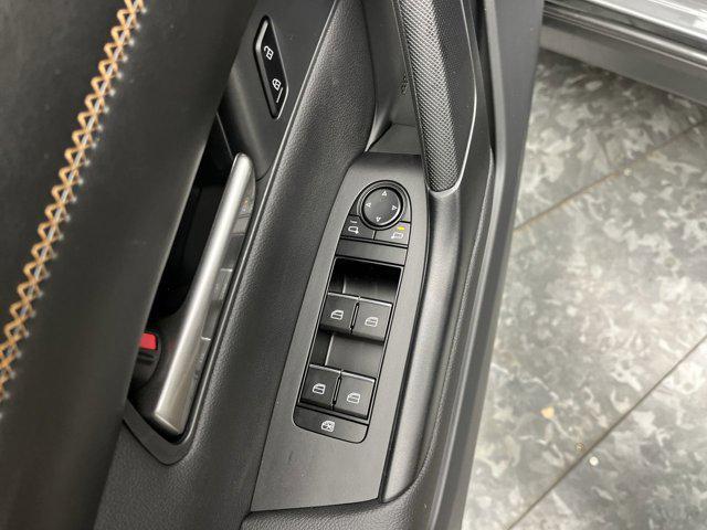 Photo of 2025 Gray Mazda CX-50 Hybrid