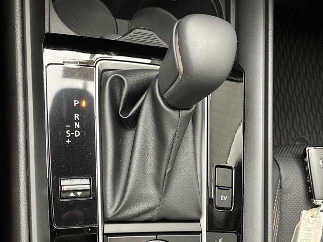 Photo of 2025 Gray Mazda CX-50 Hybrid
