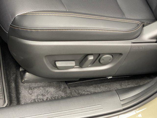 Photo of 2025 Zircon Sand Metallic Mazda CX-70 PHEV