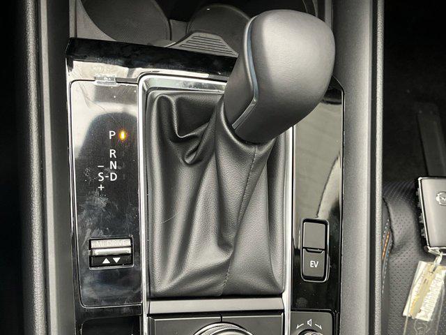 Photo of 2025 Wind Chill Pearl Mazda CX-50 Hybrid