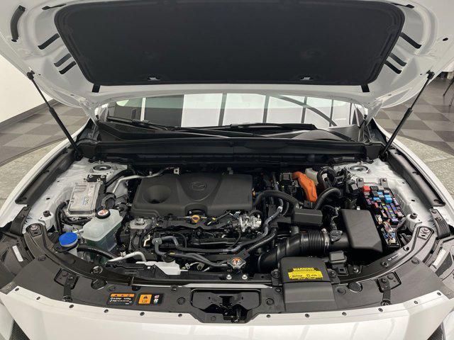 Photo of 2025 Wind Chill Pearl Mazda CX-50 Hybrid