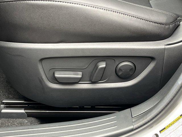 Photo of 2025 White Mazda CX-50