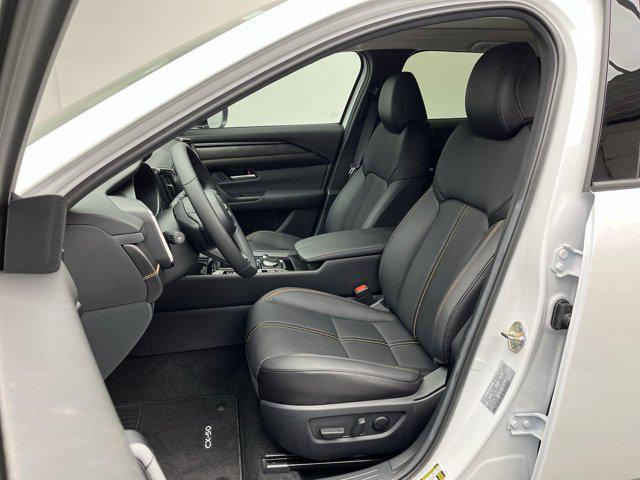 Photo of 2025 White Mazda CX-50