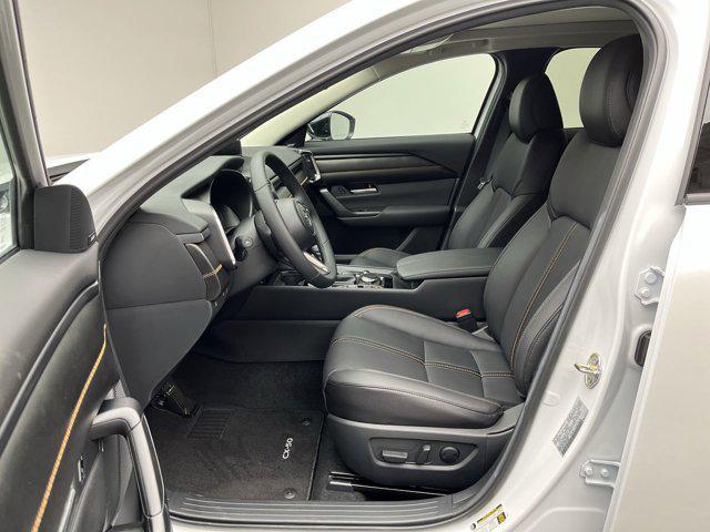 Photo of 2025 White Mazda CX-50