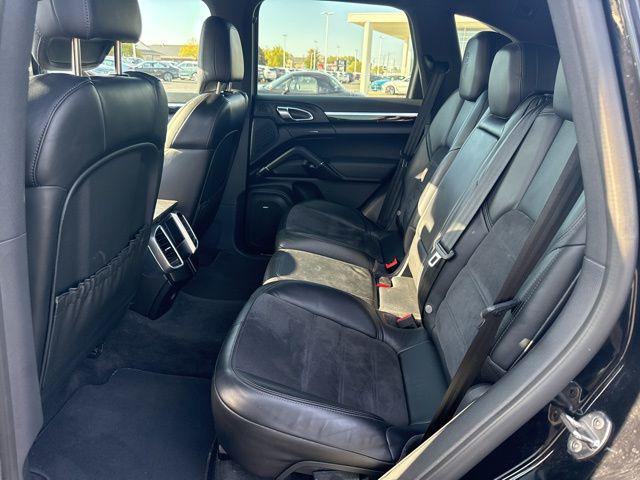 Photo of 2017 Black Porsche Cayenne