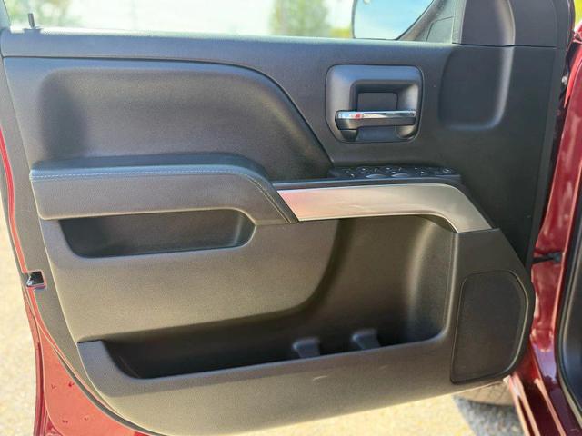 Photo of 2016 Red Chevrolet Silverado 1500