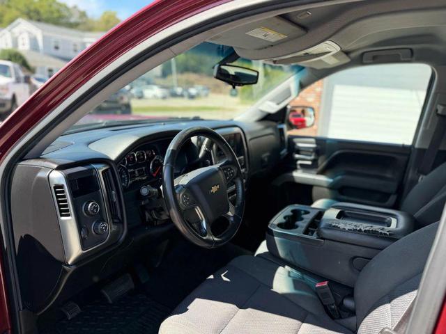 Photo of 2016 Red Chevrolet Silverado 1500