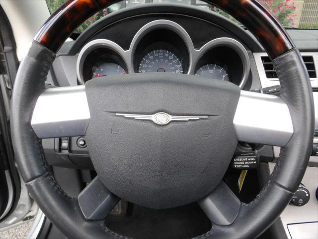 Photo of 2010 Bright Silver Metallic Chrysler Sebring