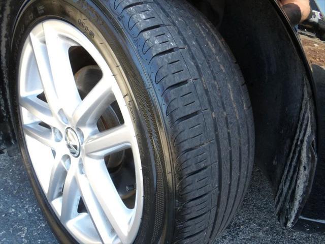 Photo of 2009 Black Uni Volkswagen Eos
