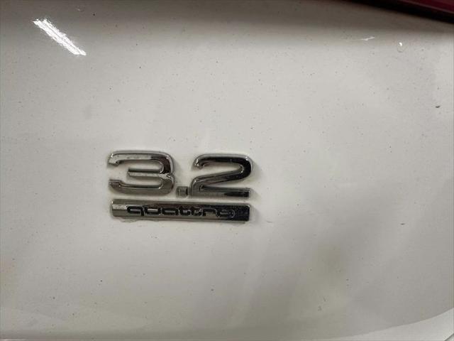 Photo of 2010 Ibis White Audi Q5