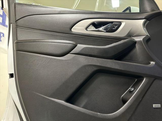 Photo of 2019 White Chevrolet Traverse