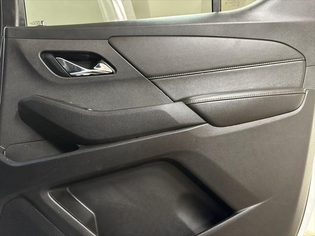 Photo of 2019 White Chevrolet Traverse