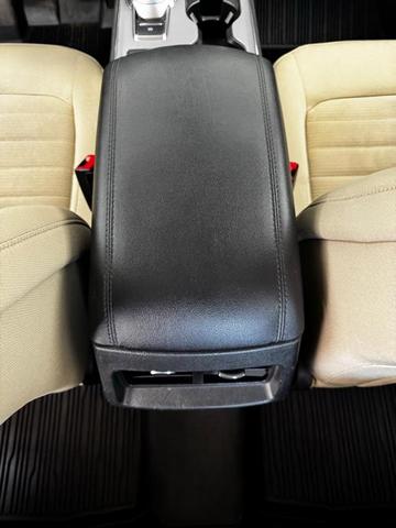 Photo of 2021 Gray Ford Edge