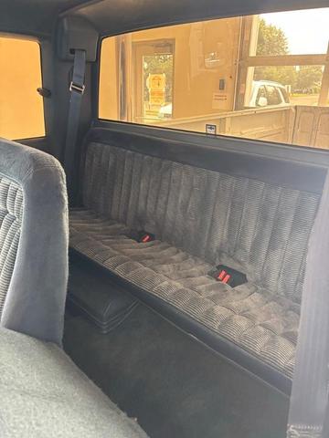 Photo of 1991 White Chevrolet 3500