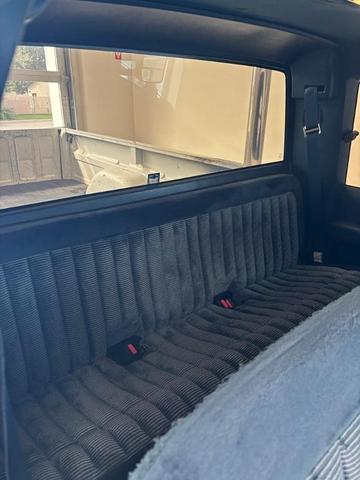 Photo of 1991 White Chevrolet 3500