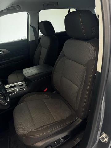 Photo of 2020 Satin Steel Metallic Chevrolet Traverse