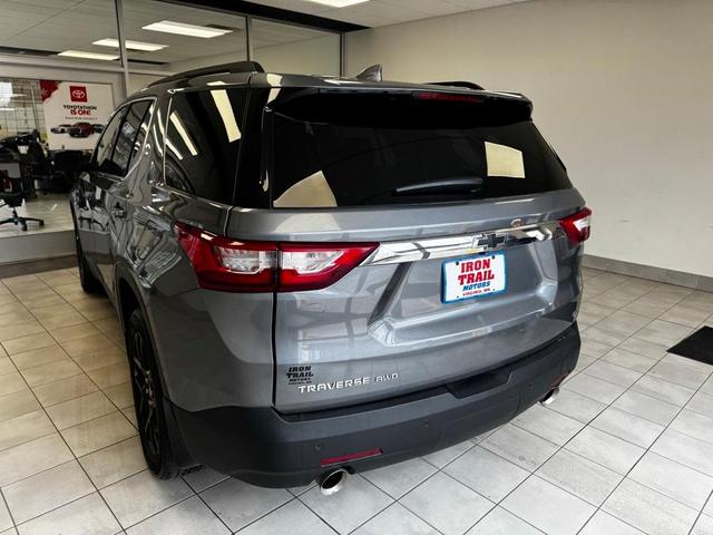 Photo of 2020 Satin Steel Metallic Chevrolet Traverse
