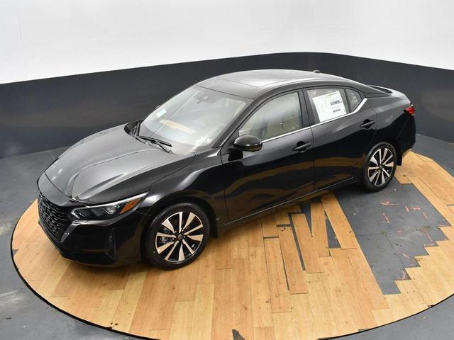 Photo of 2025 Super Black Nissan Sentra