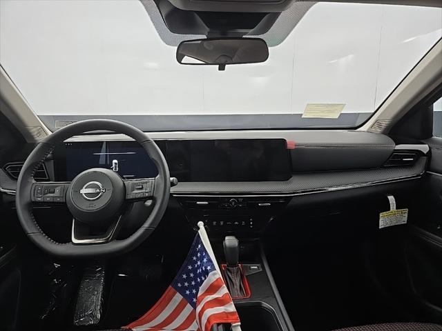Photo of 2025 Deep Blue Pearl/Gun Metallic Nissan Kicks