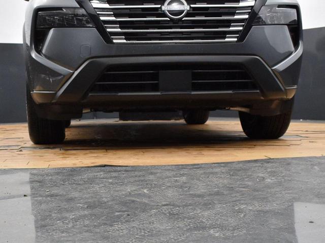 Photo of 2025 Gun Metallic Nissan Rogue