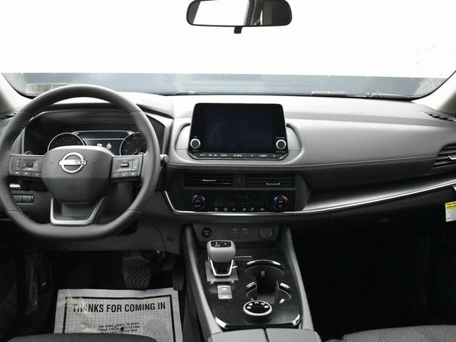 Photo of 2025 Gun Metallic Nissan Rogue