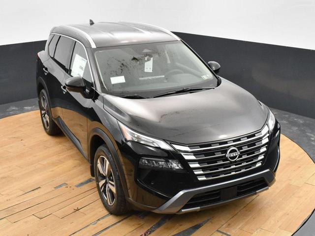 Photo of 2025 Super Black Nissan Rogue