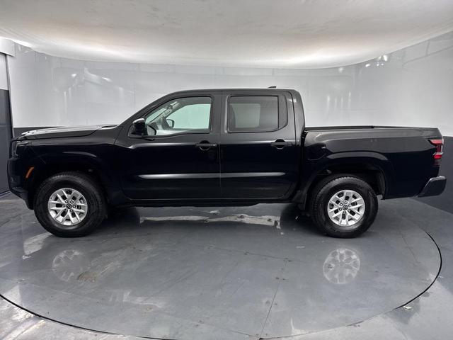 Photo of 2025 Super Black Nissan Frontier