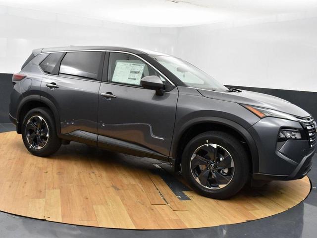 Photo of 2025 Gun Metallic Nissan Rogue