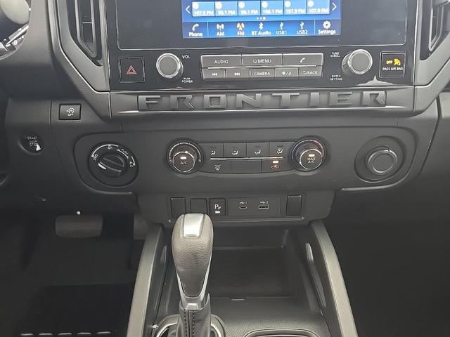 Photo of 2026 Glacier White Nissan Frontier