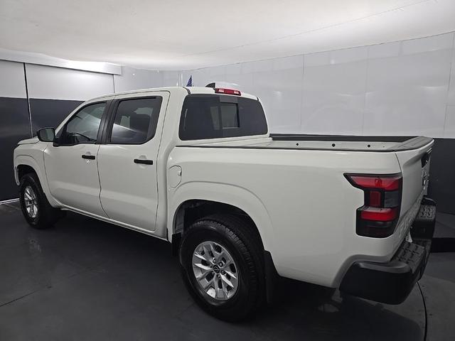 Photo of 2026 Glacier White Nissan Frontier