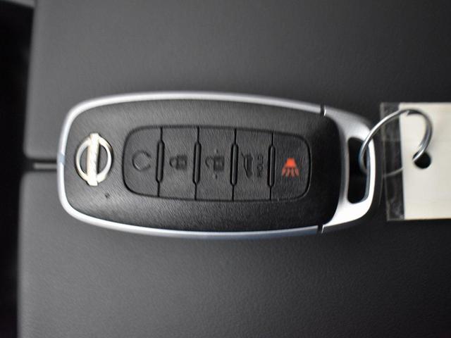 Photo of 2025 Everest White Pearl Nissan Rogue
