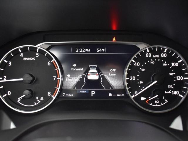 Photo of 2025 Everest White Pearl Nissan Rogue
