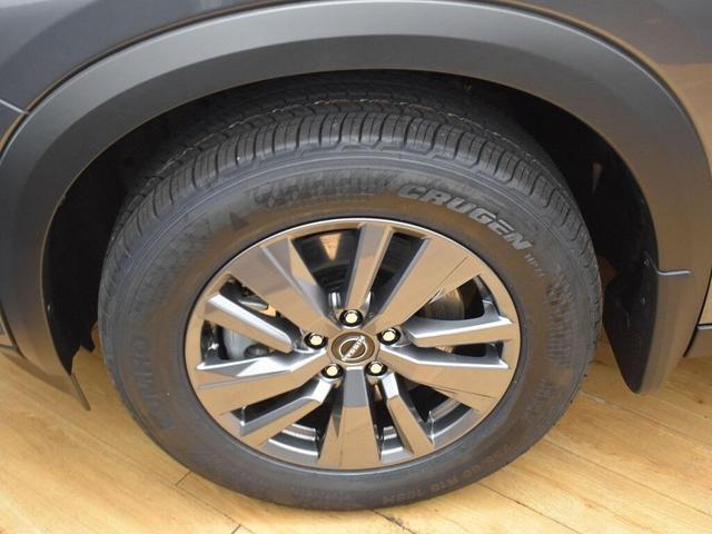 Photo of 2025 Gun Metallic Nissan Pathfinder