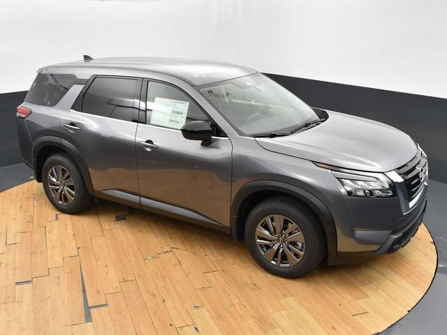 Photo of 2025 Gun Metallic Nissan Pathfinder