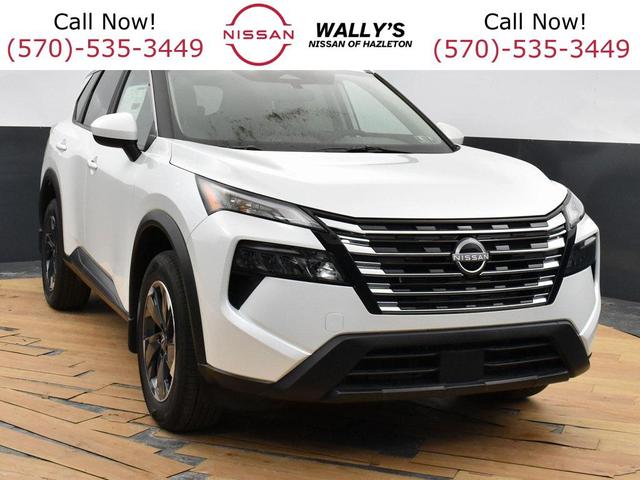 Photo of 2025 Everest White Pearl Nissan Rogue