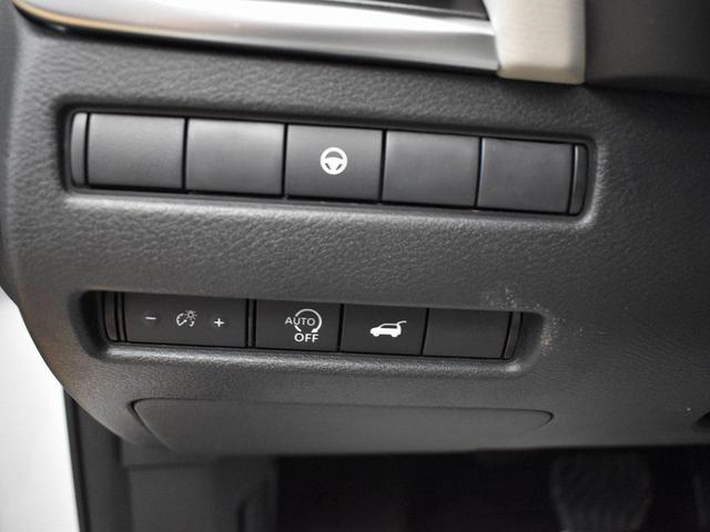 Photo of 2025 Everest White Pearl Nissan Rogue