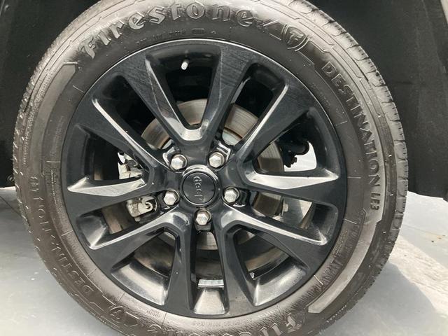Photo of 2021 Granite Crystal Metallic Clearcoat Jeep Grand Cherokee