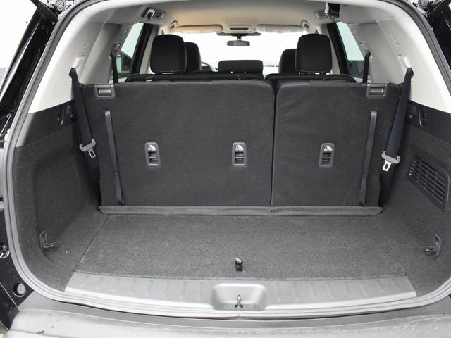 Photo of 2025 Super Black Nissan Pathfinder