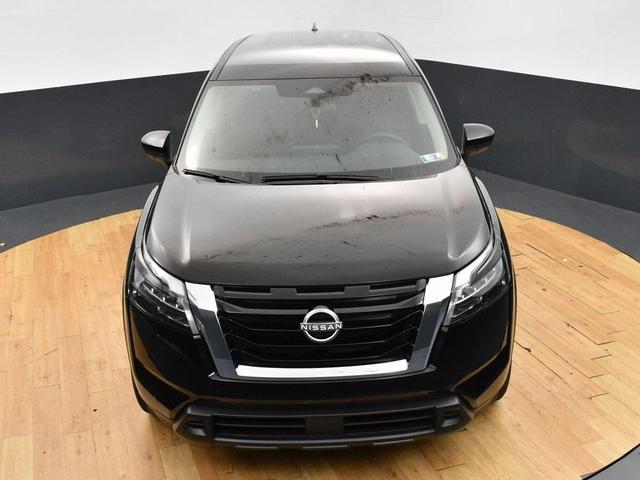 Photo of 2025 Super Black Nissan Pathfinder