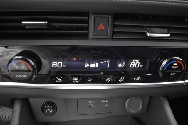 Photo of 2025 Super Black Nissan Rogue