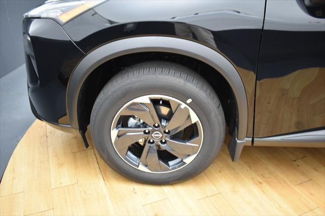 Photo of 2025 Super Black Nissan Rogue