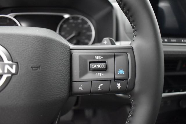 Photo of 2025 Super Black Nissan Rogue