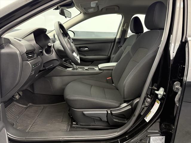 Photo of 2023 Super Black Nissan Sentra